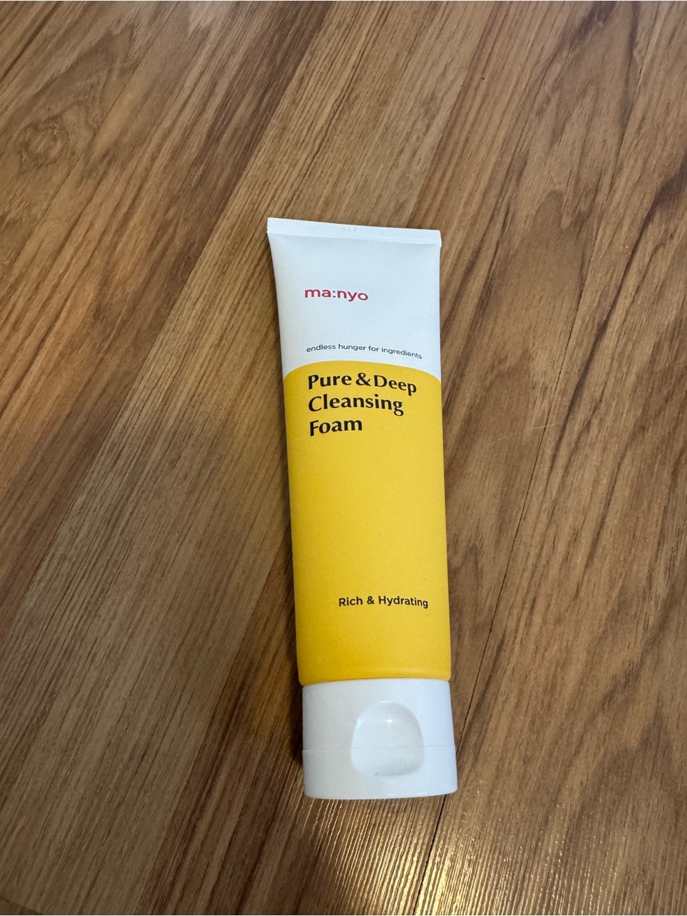 ma:nyeo Pure & Deep Cleansing Foam - Yellow & White Tube